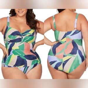 NWT Gorgeous Women’s One Piece Swimsuit/ Artesands, size US 20, Cup C/DD